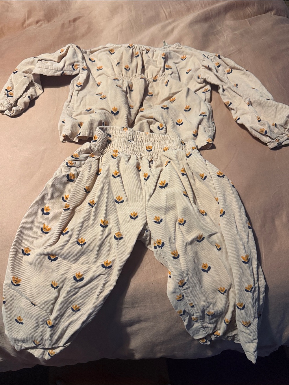 Kids Floral Cream Two-Piece Pajama Set with Elastic Waist